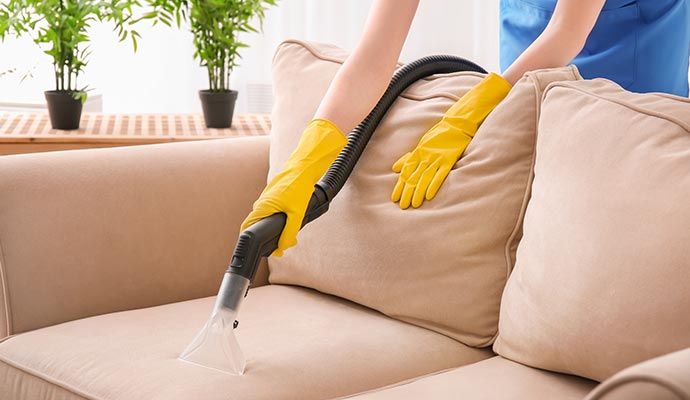 couch cleaning with vacuum cleaner