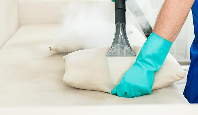 loose pillow cleaning with vacuum cleaner