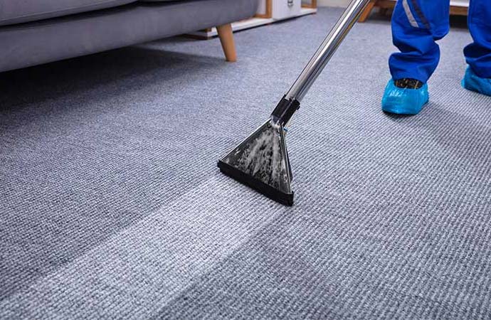 carpet cleaning with steam cleaner